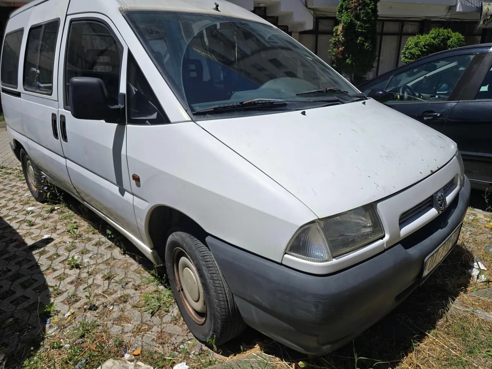 Peugeot Expert 1.6 Benzinë — foto 2 nga 6