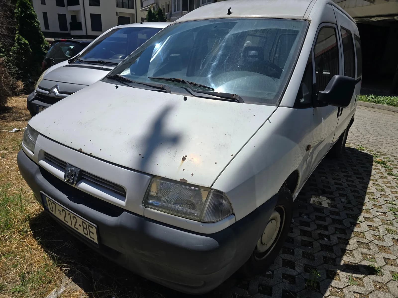 Peugeot Expert 1.6 Benzinë — foto 1 nga 6