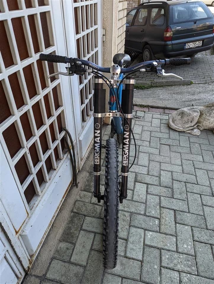 Biçikletë malore downhill, në gjendje të mirë, 26" – 120 € — foto 2 nga 3