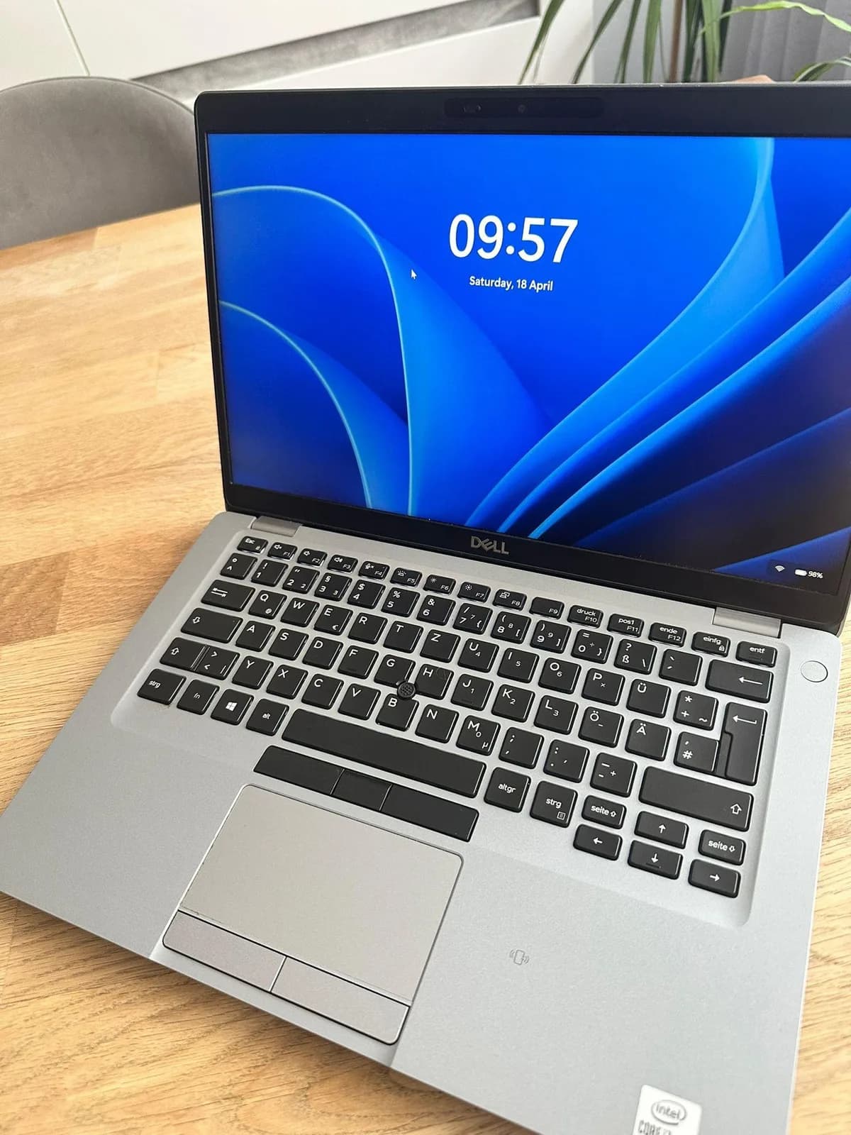 Dell Latitude 5410, i7 10th Gen, 16 GB RAM, 512 GB SSD — foto 1 nga 8