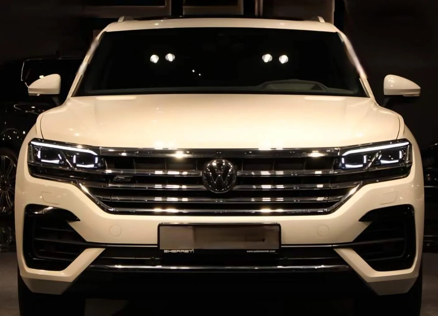 Volkswagen Touareg 3.0 V6 TDI SCR — 12/2019 — Black Edition — foto 1 nga 9