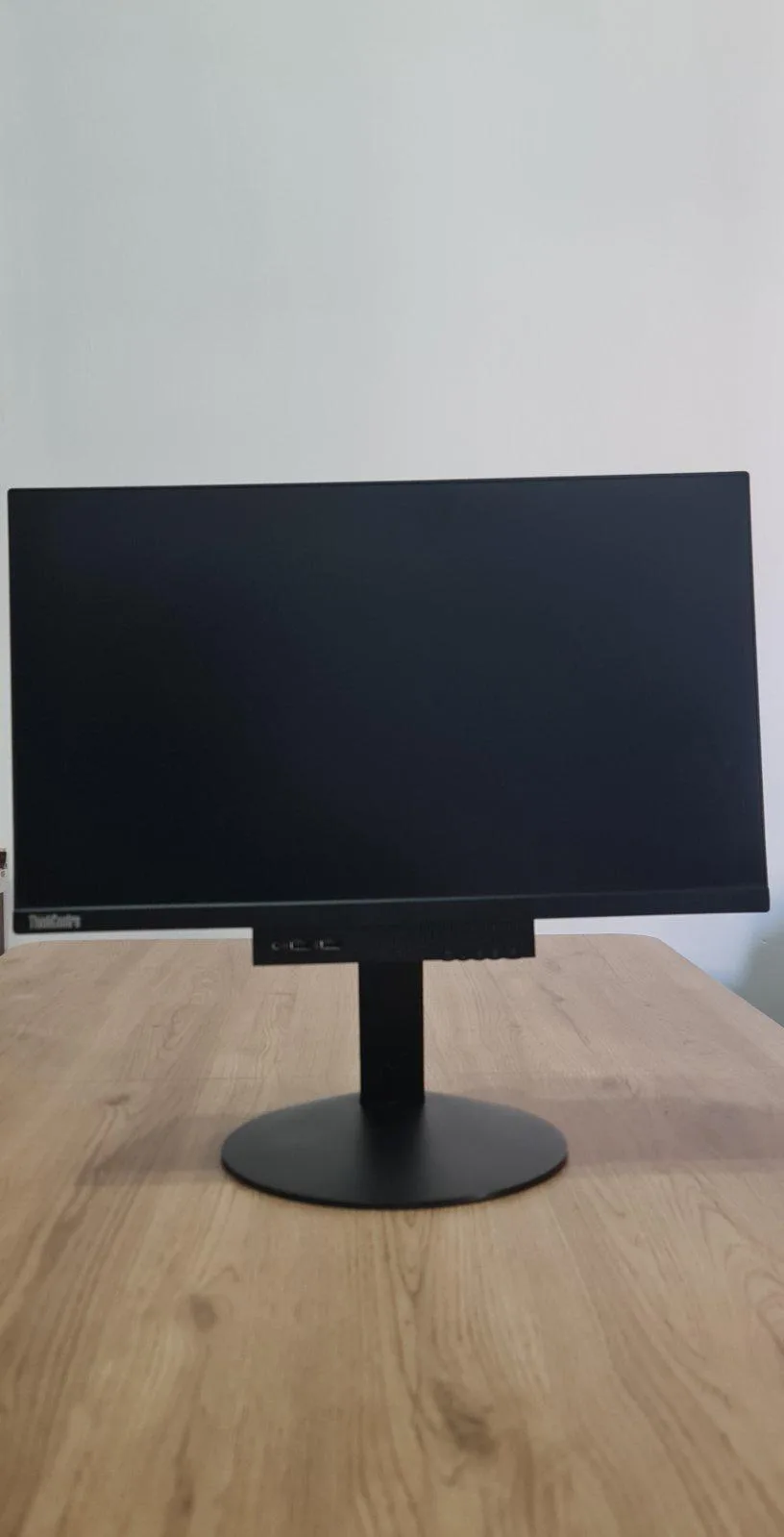 Shitet PC Lenovo ThinkCentre M710q — foto 1 nga 5