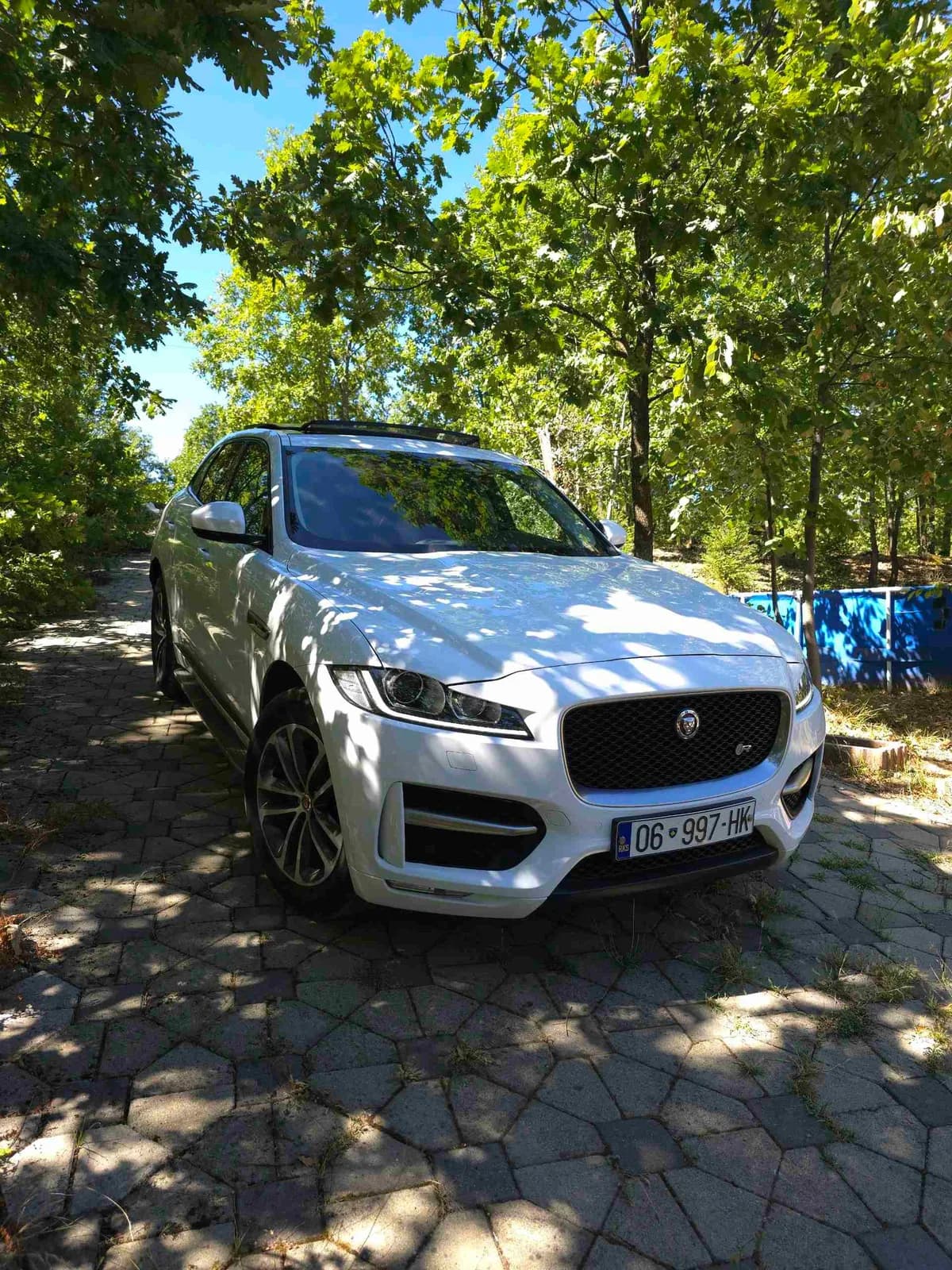 Jaguar F-Pace R Sport 4WD 2.0, nga Koreja — foto 2 nga 12