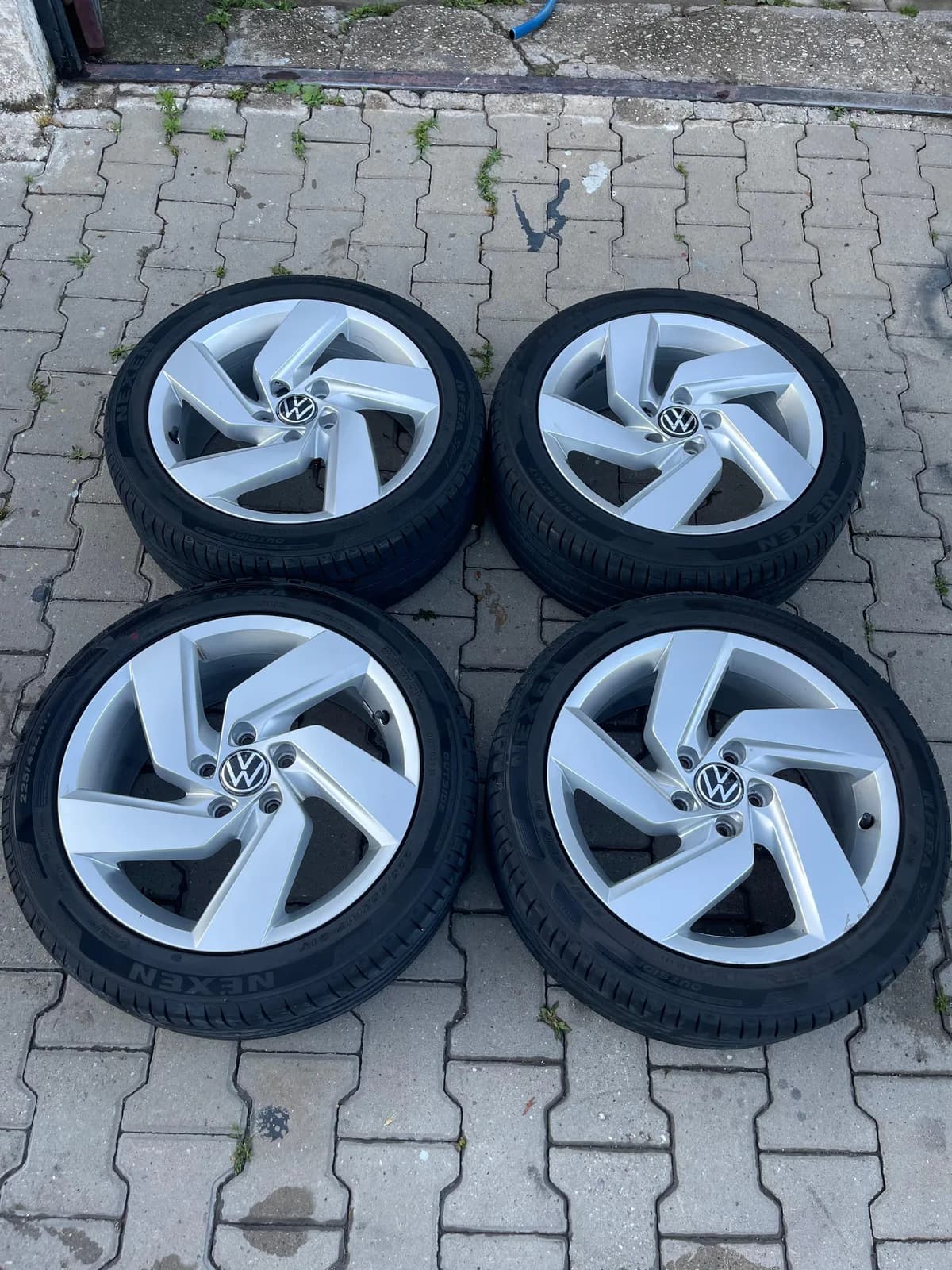 Disqe origjinale R17 për VW Golf 8 — foto 1 nga 12