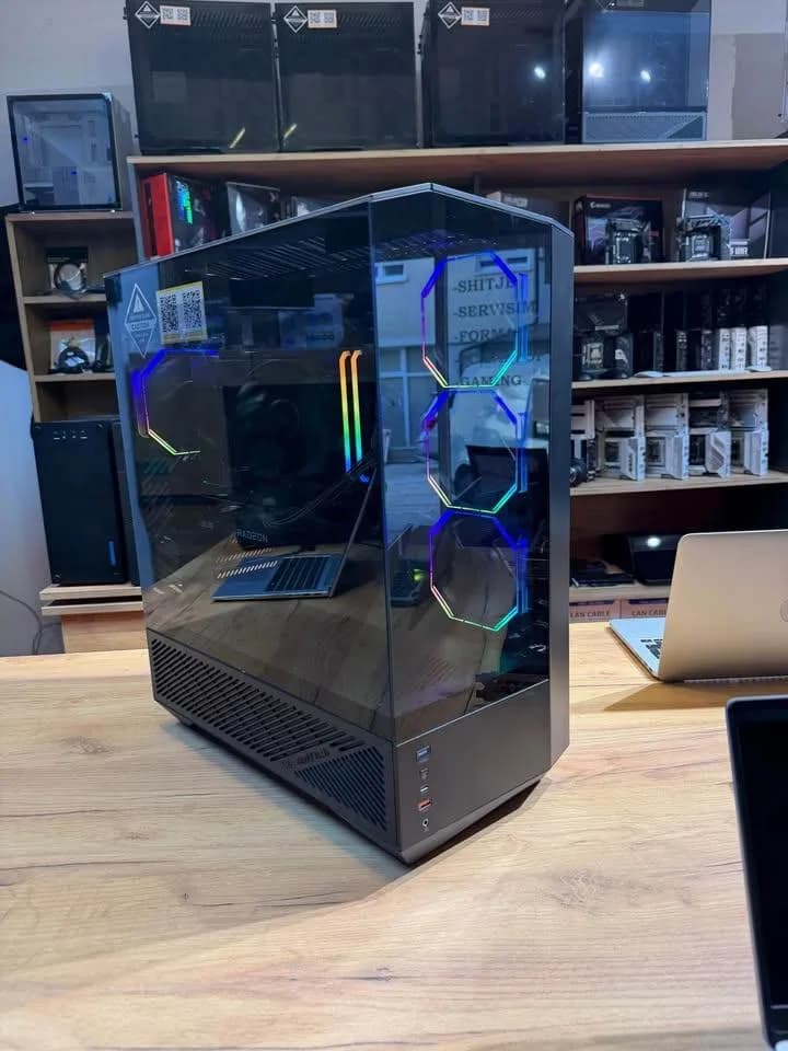 AMD Ryzen 9 5950X, 16 bërthama, 32 fije (840 €) — foto 1 nga 10