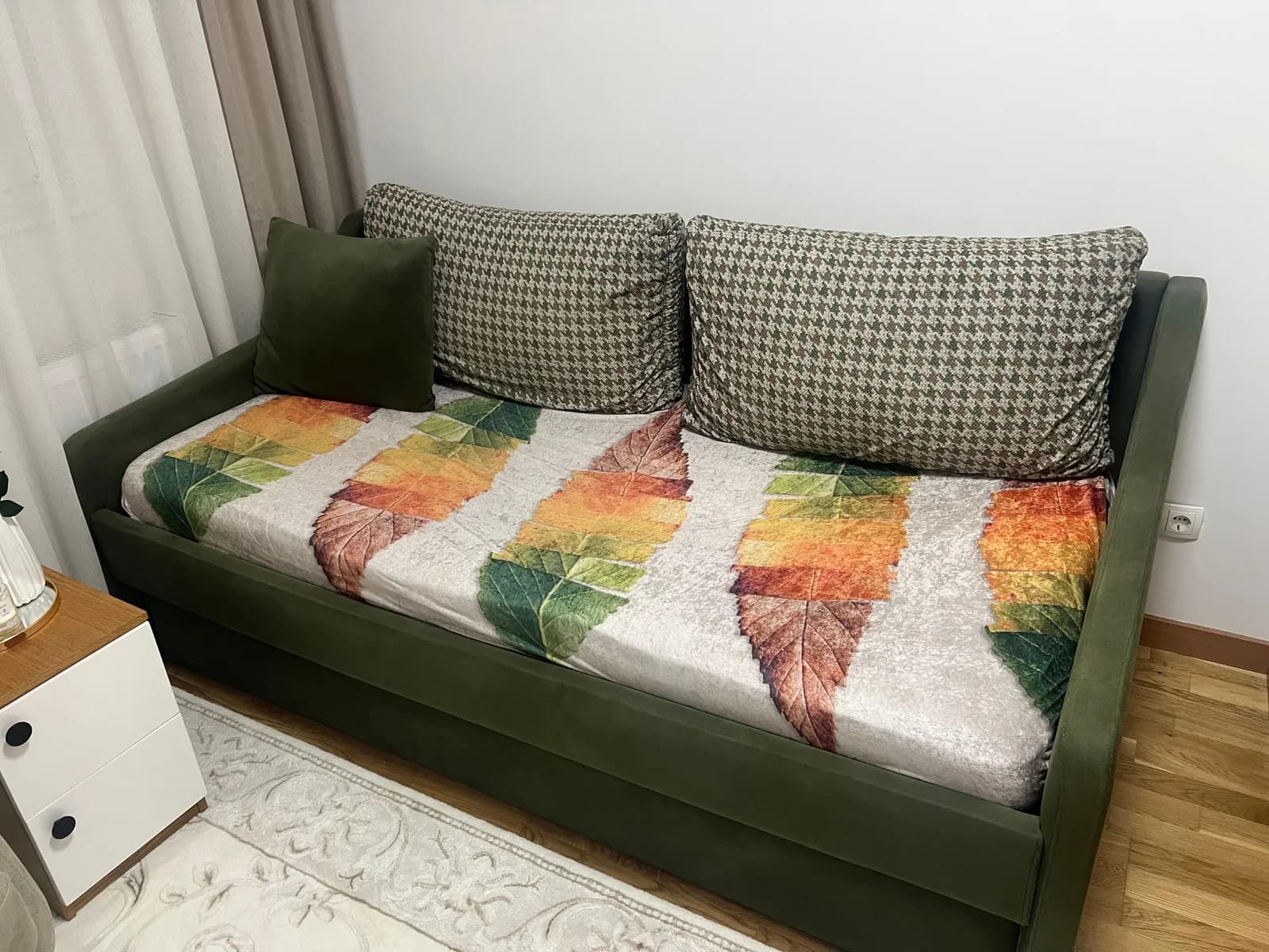 Shitet krevat për dhomë gjumi — foto 2 nga 3