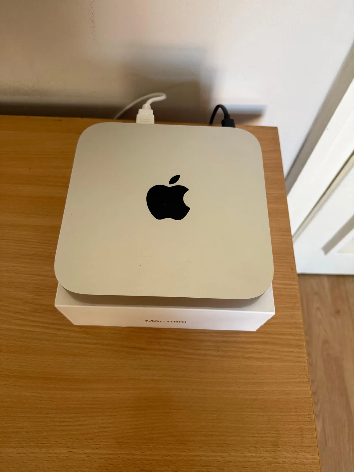 Apple Mac mini me M2 Pro Chip, 512 GB SSD — foto 1 nga 3