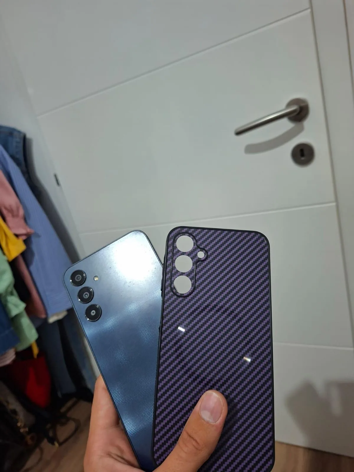 Samsung Galaxy A25 5G, 128 GB, 8 GB RAM — foto 1 nga 4