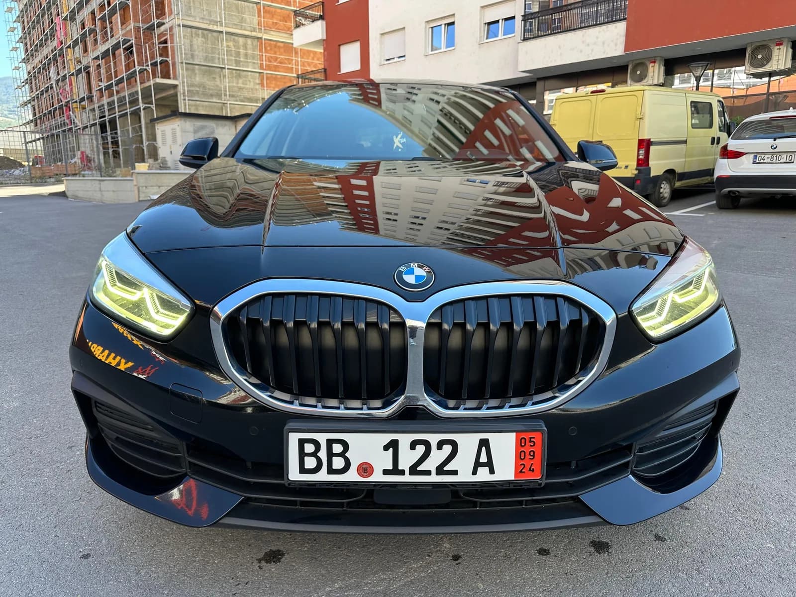 BMW 118d, 150 ps, automatik, 2021, i doganuar — foto 1 nga 12