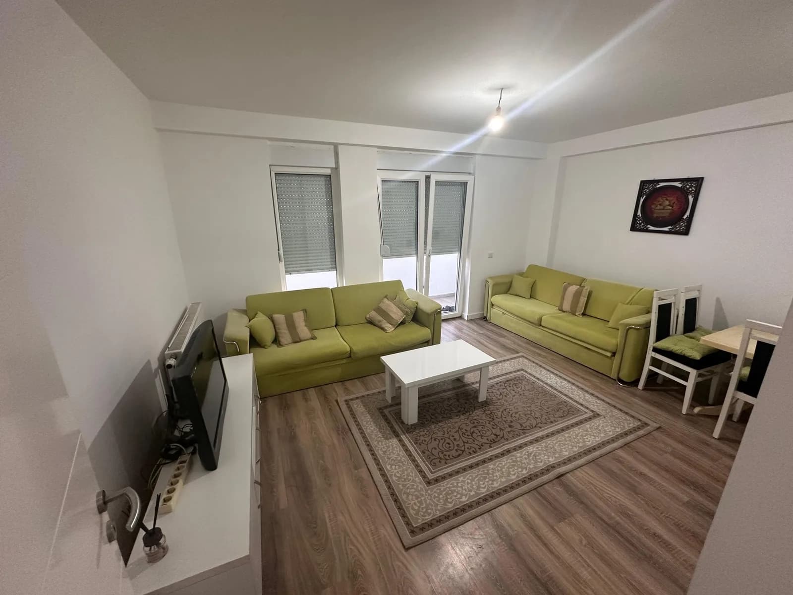Banesë 1+1 me qira, afër qendrës tregtare ETC — foto 1 nga 4