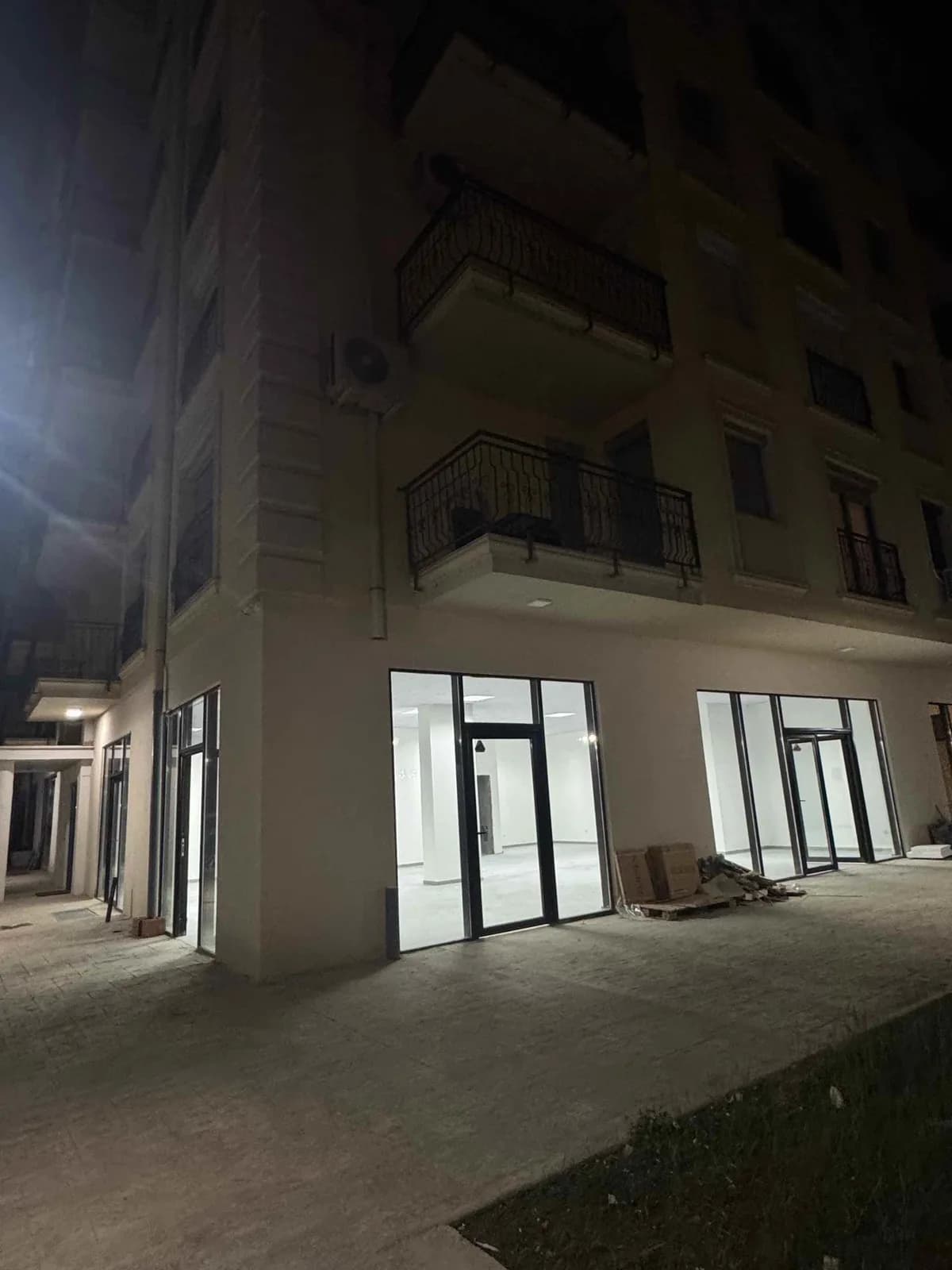 Lëshohet me qira lokali 181 m² te Arditi Group, Bellavista 7 — foto 2 nga 4