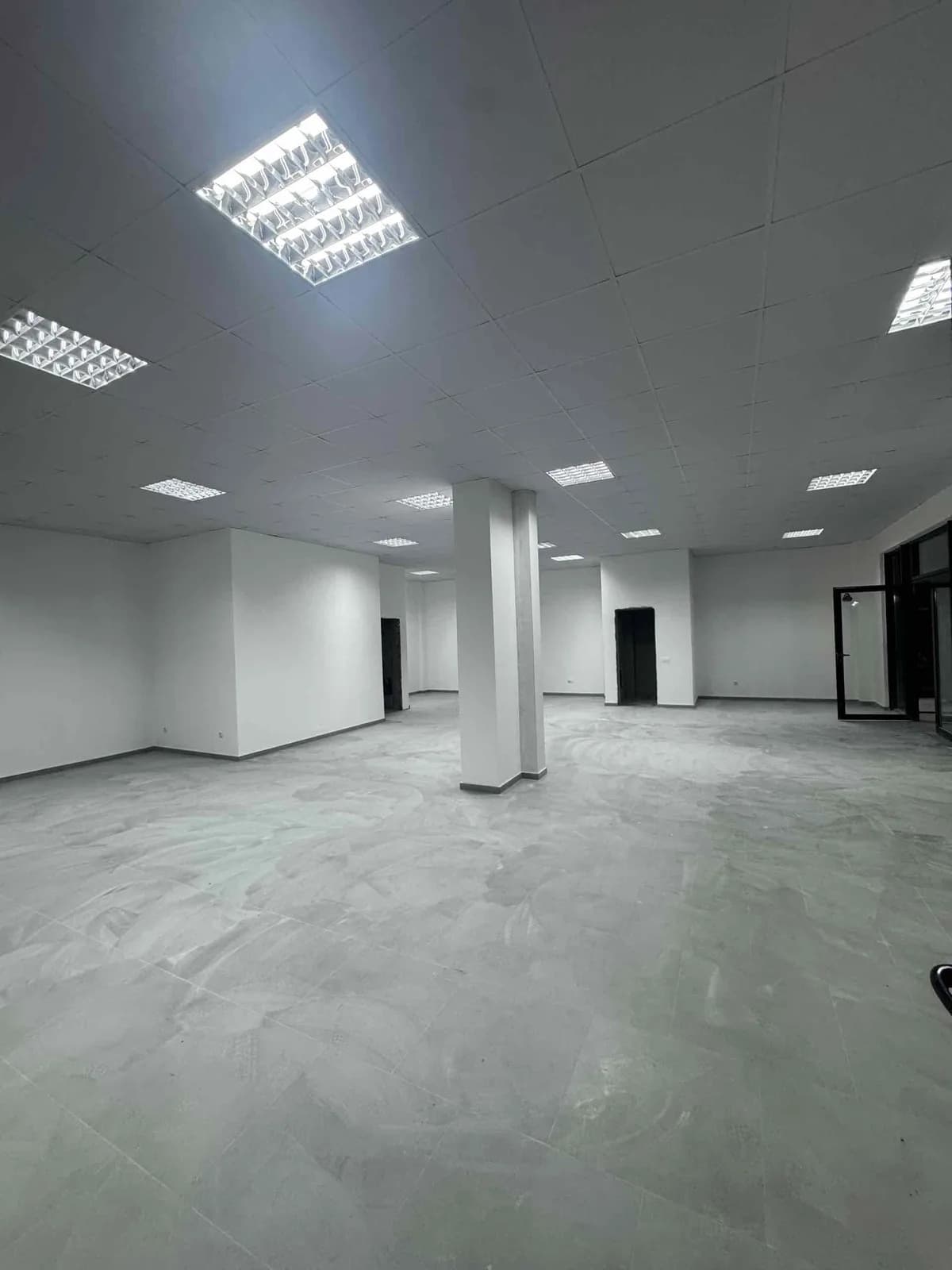 Lëshohet me qira lokali 181 m² te Arditi Group, Bellavista 7 — foto 1 nga 4