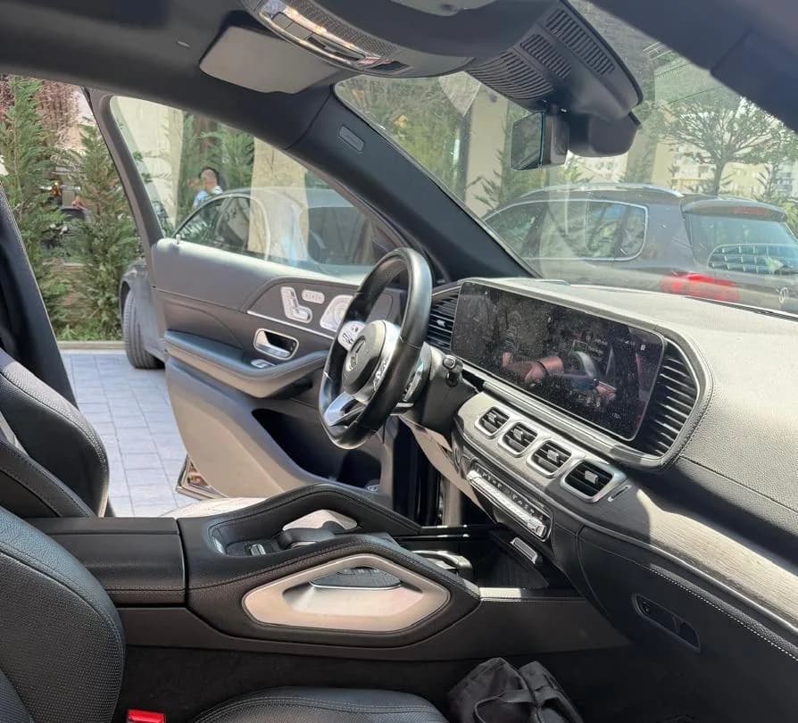 Mercedes-Benz GLE 350 d Coupé 4MATIC, Viti 2020 — foto 2 nga 6