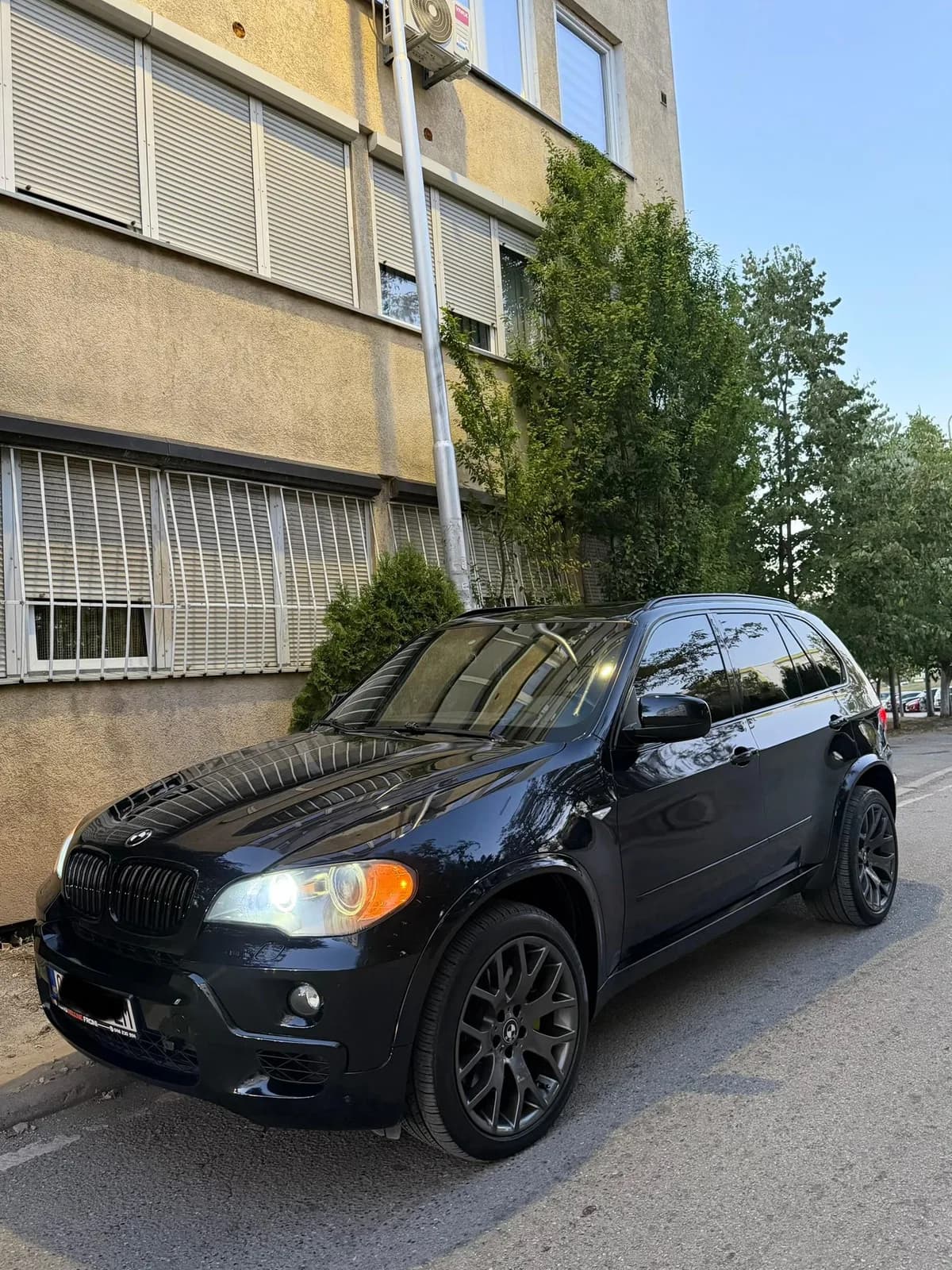 BMW X5 3.0d xDrive M57 — foto 1 nga 12