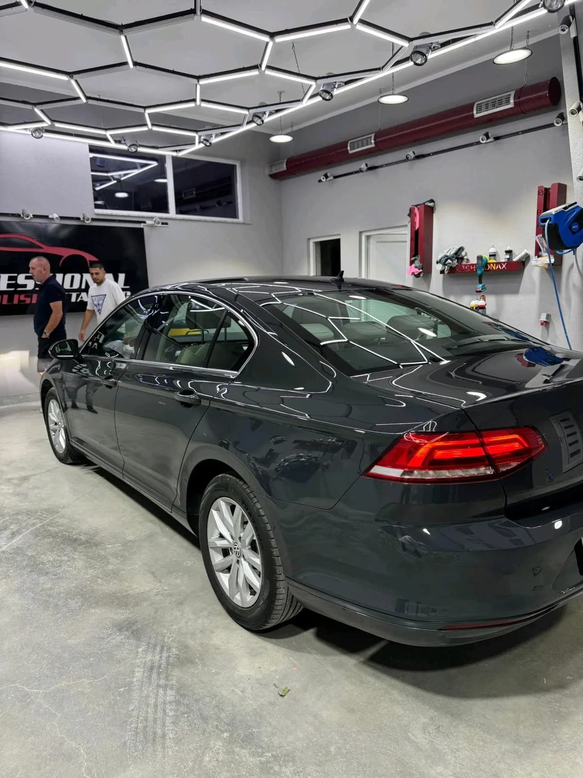 VW Passat B8 1.6 DSG, Diesel, Automatik, 2017 — foto 2 nga 6