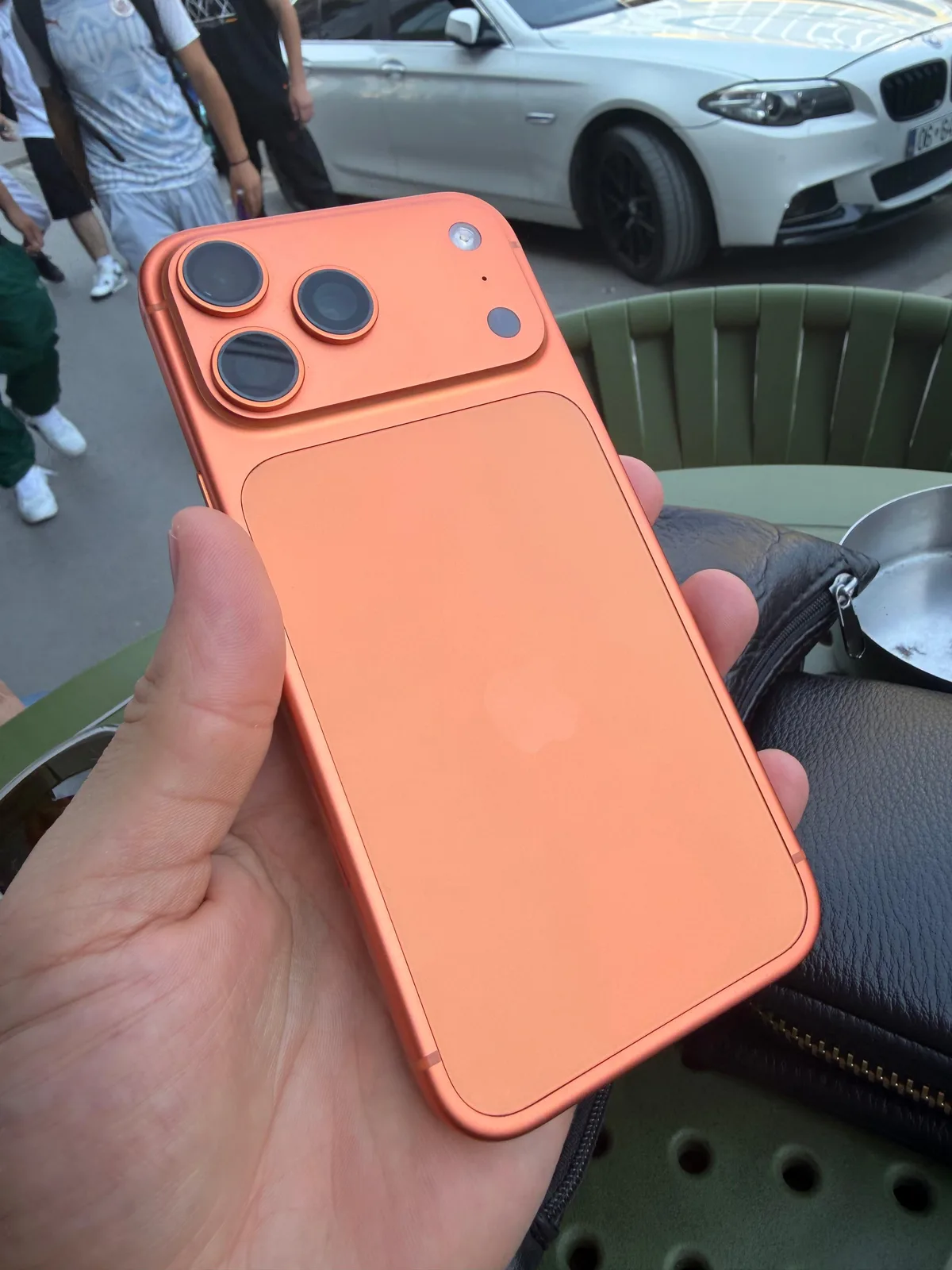 iPhone 17 Pro Max — foto 1 nga 6