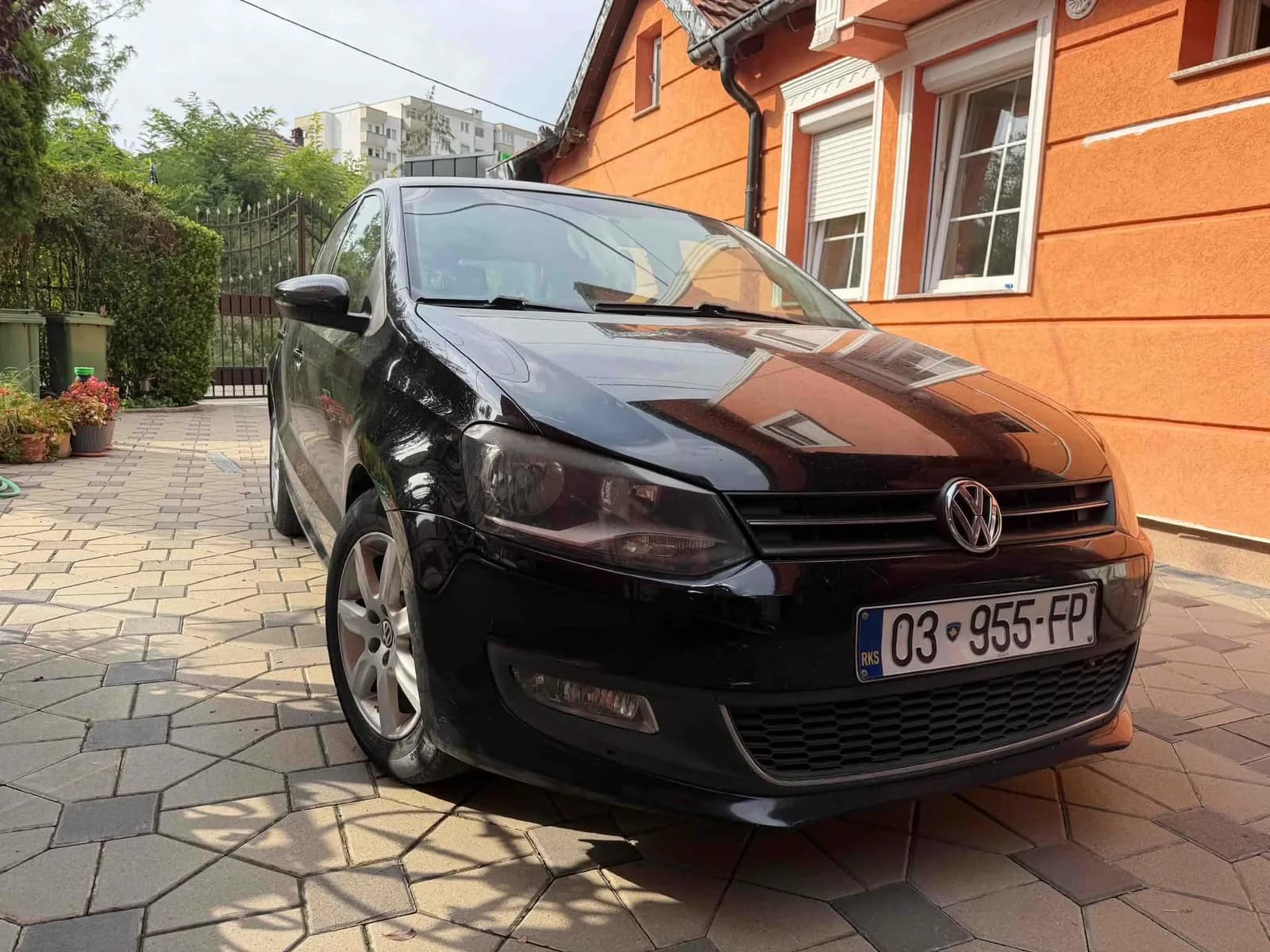 VW Polo 1.6 TDI, 2010 — foto 1 nga 5