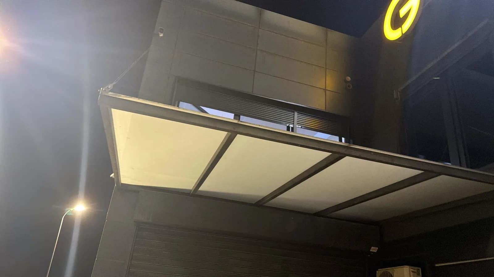 Roleta metalike me telekomandë — foto 2 nga 2