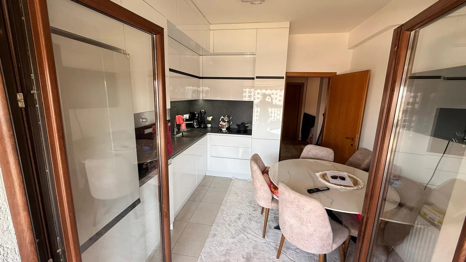 Banesë 76 m² në shitje — foto 1 nga 6