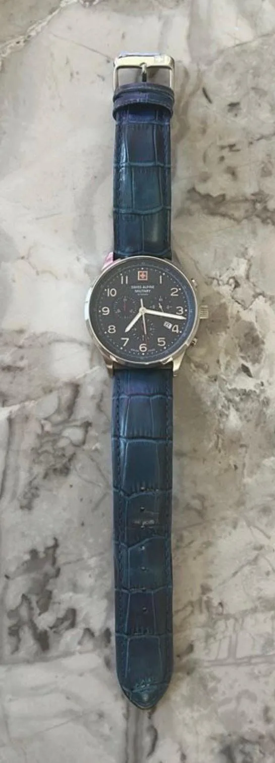 Orë dore origjinale Swiss Military — foto 1 nga 3