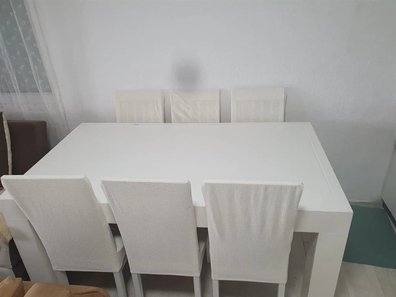 Tavolinë bukë — foto 1 nga 2