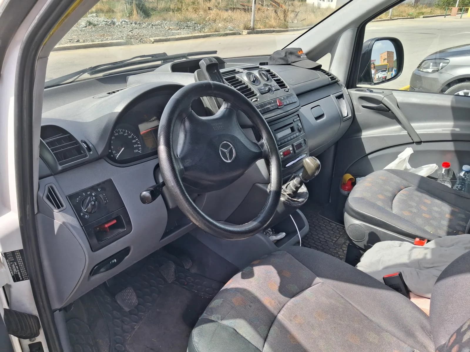 Mercedes Vito, Naftë 2.2, Viti 2006 — foto 2 nga 4