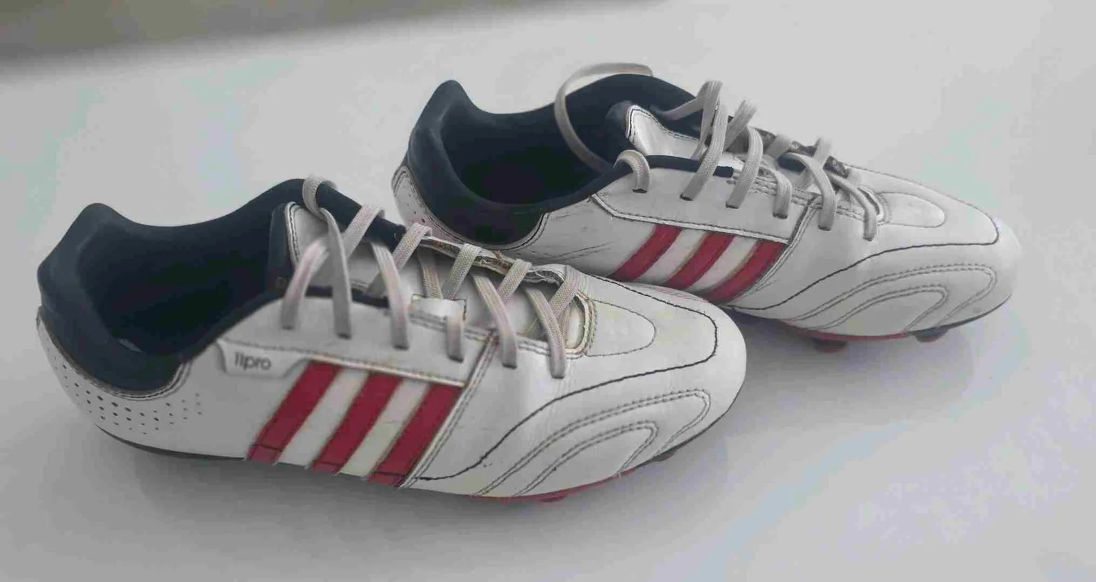 Këpucë futbolli Adidas, nr. 38 — foto 2 nga 4