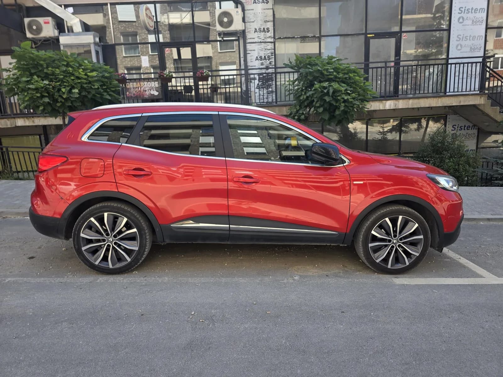 Renault Kadjar 1.5 dCi, Viti 2017, Automatik — foto 2 nga 10