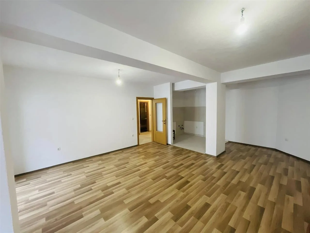 Banesë 85 m2 në shitje - Rruga Dardania, Fushë Kosovë — foto 1 nga 8