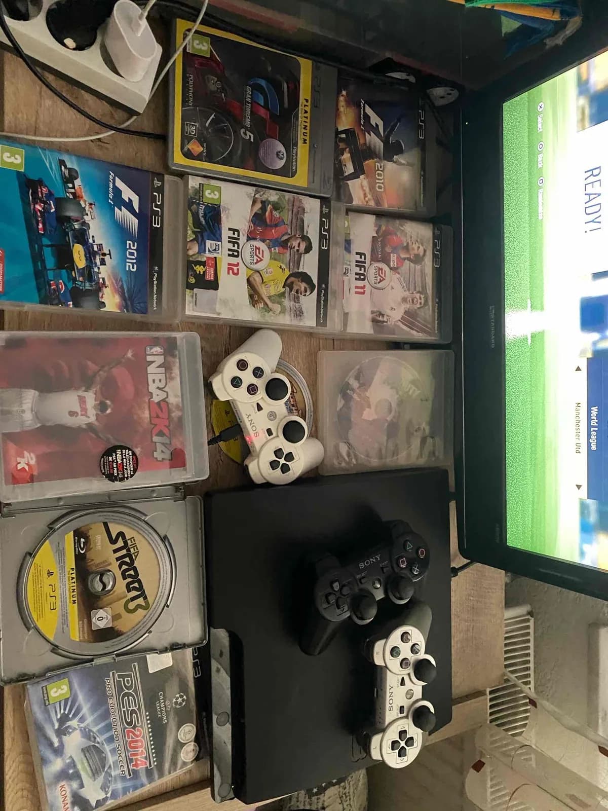 PS3 shumë pak i përdorur — foto 2 nga 3
