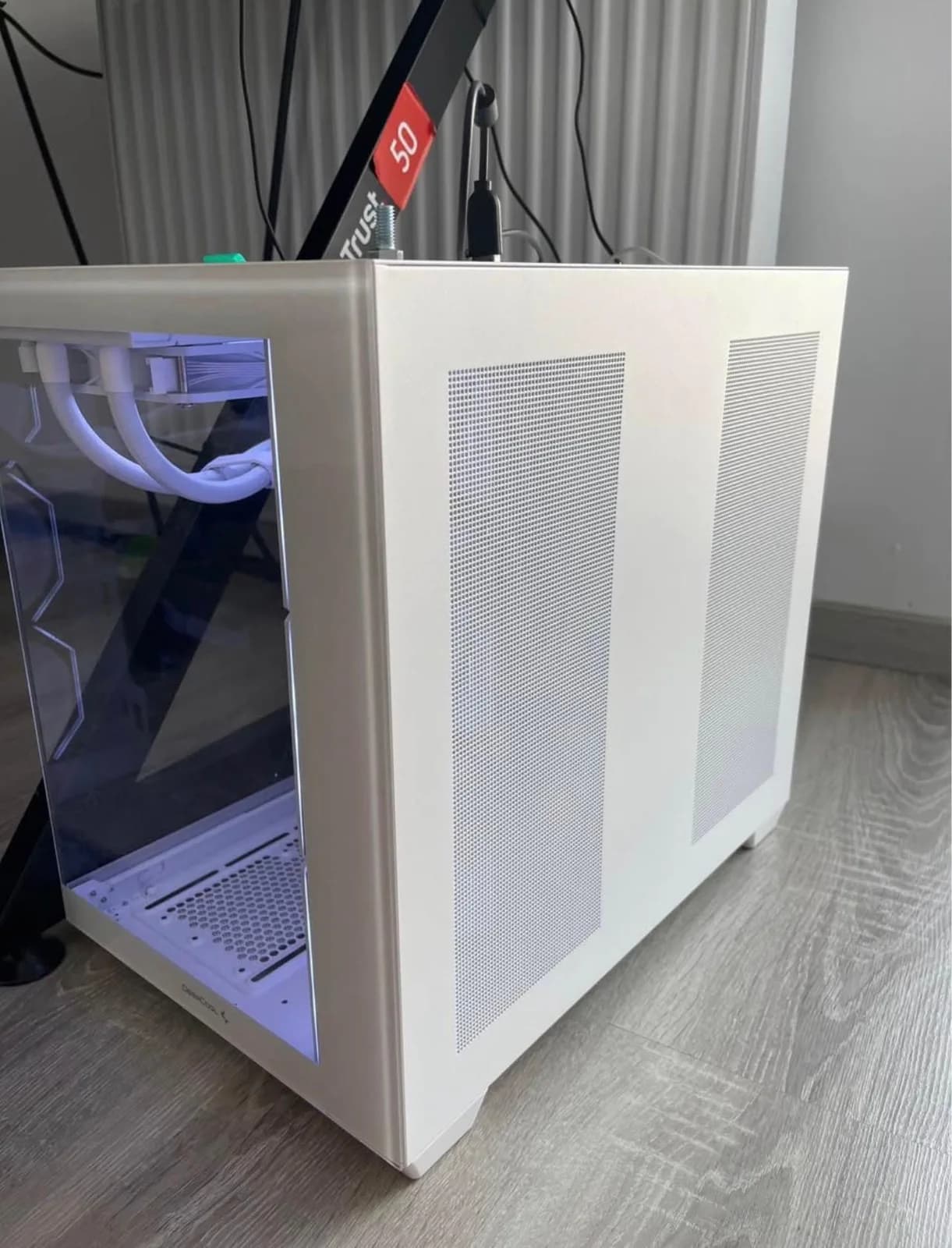 Gaming PC — foto 1 nga 3
