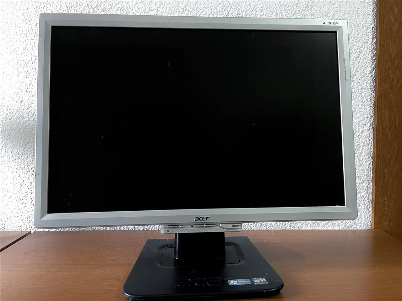 Monitor Acer për DVR dhe PC — foto 1 nga 4