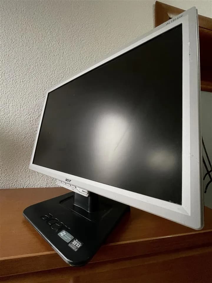 Monitor Acer për DVR dhe PC — foto 2 nga 4