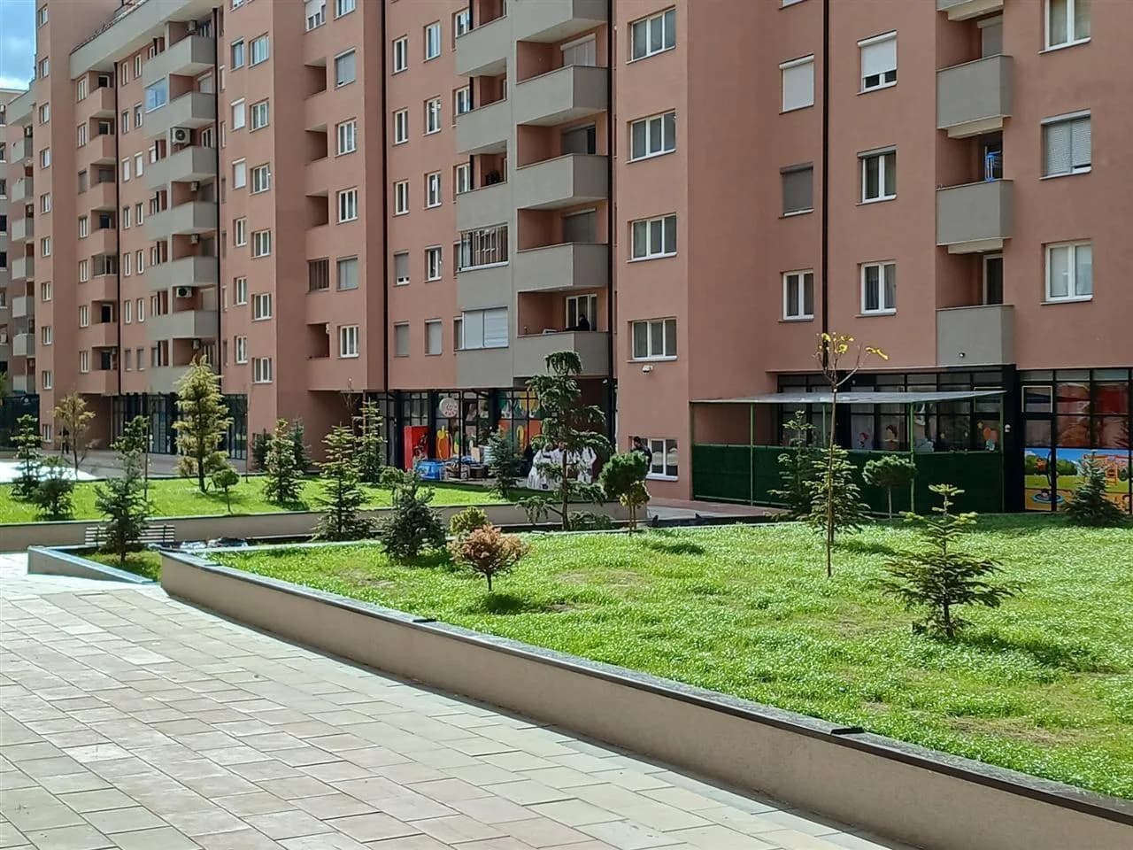 Banesë 66 m2 në shitje te Eliza A9, me fletë poseduese — foto 1 nga 8
