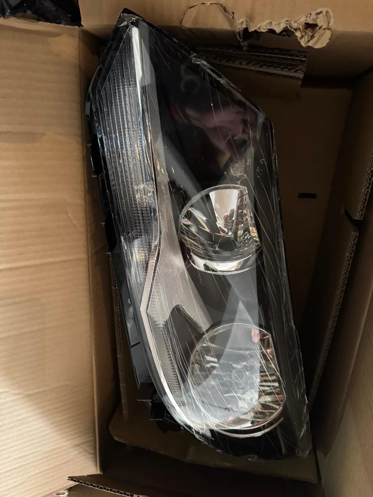 Fari i përparmë për VW Tiguan 2013-2016, ana e majtë — foto 1 nga 4