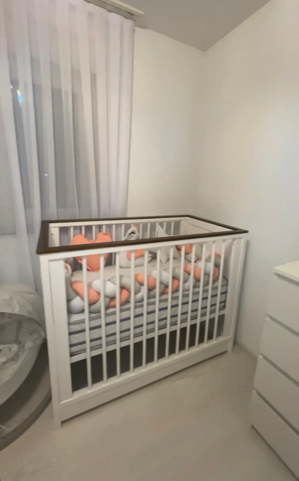 Shitet komplet dhomë për bebe — foto 1 nga 2