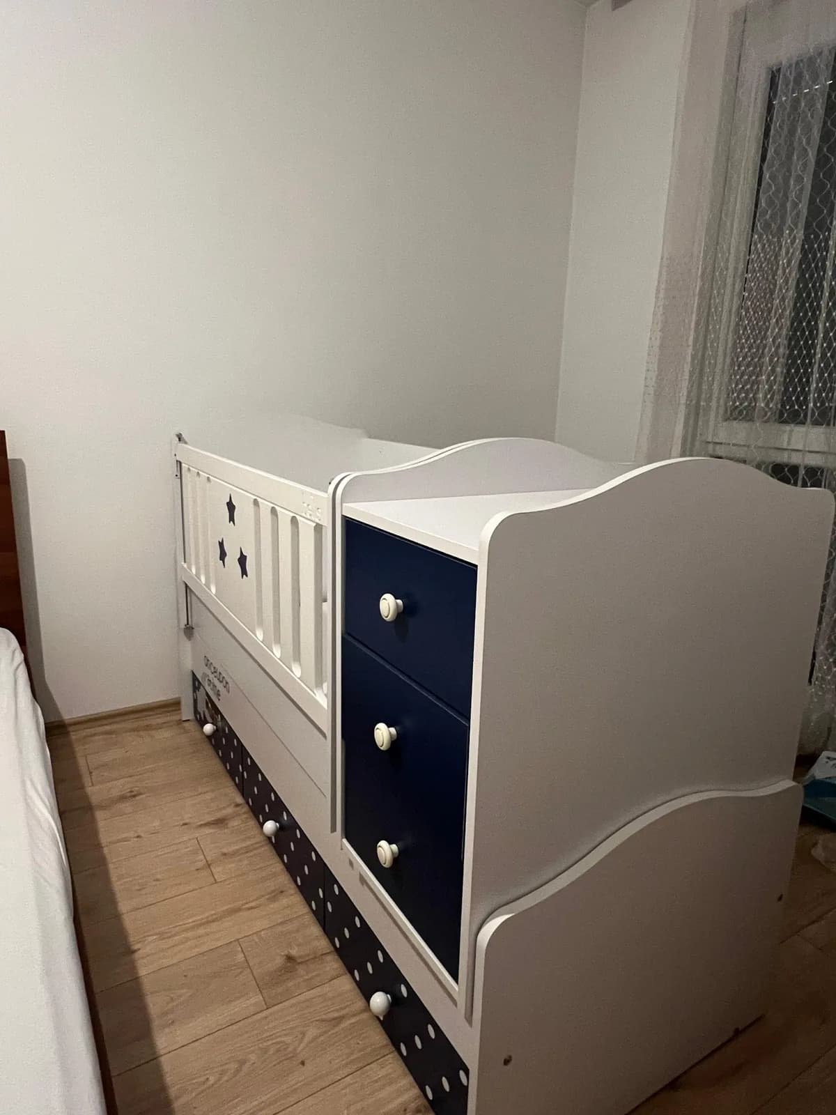 Shtrat për bebe me luhatëse — foto 2 nga 6