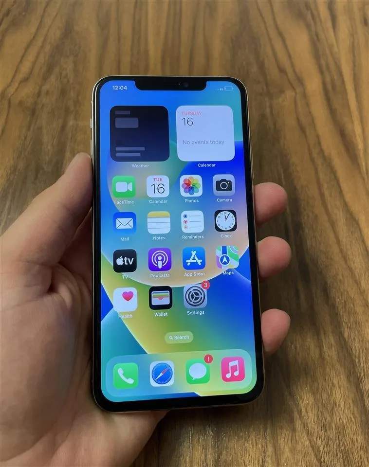 Shitet iPhone 11 Pro Max 64 GB — foto 1 nga 6