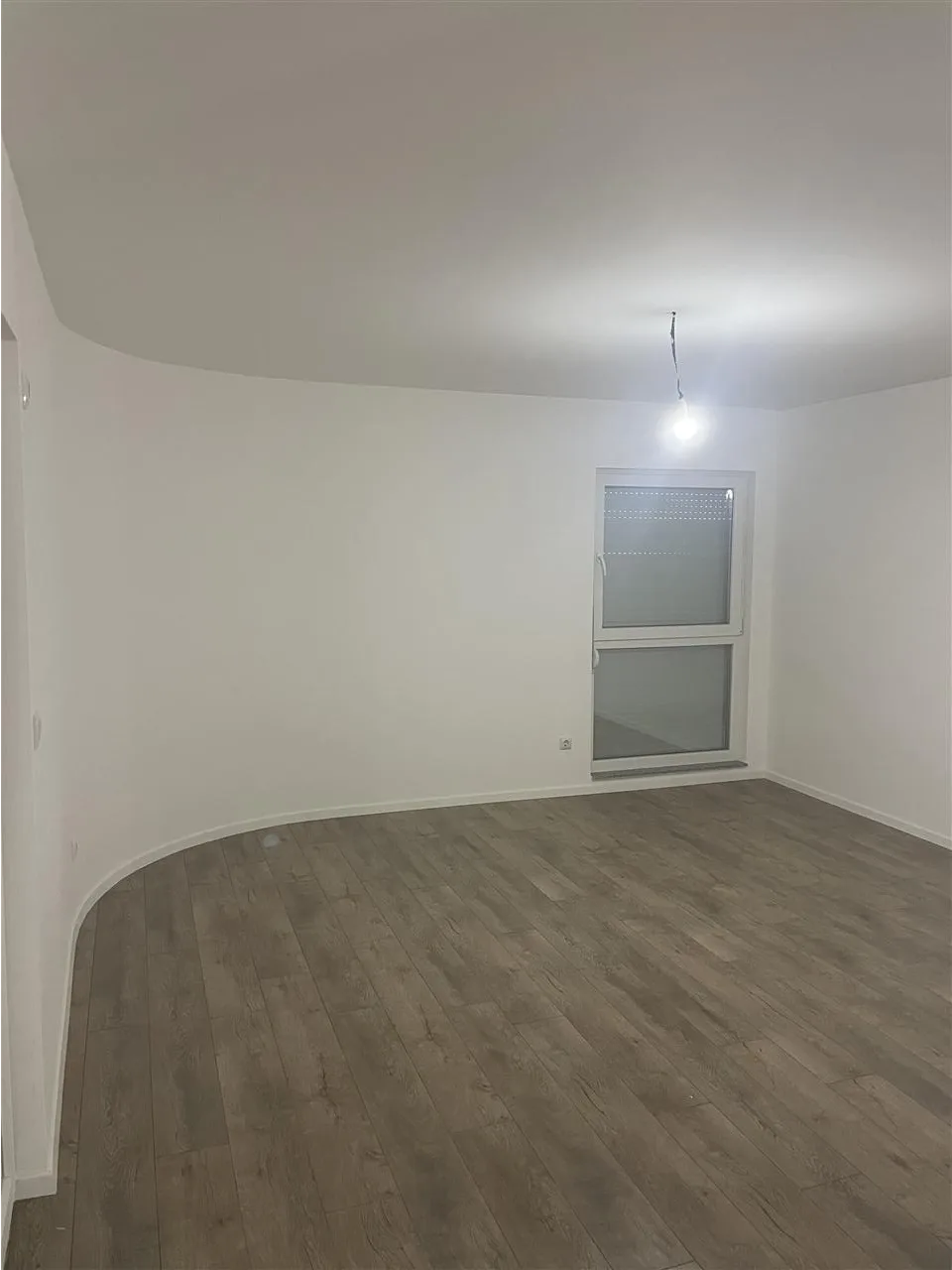 Banesë penthouse 3+1 me qira - Fushë Kosovë — foto 2 nga 10