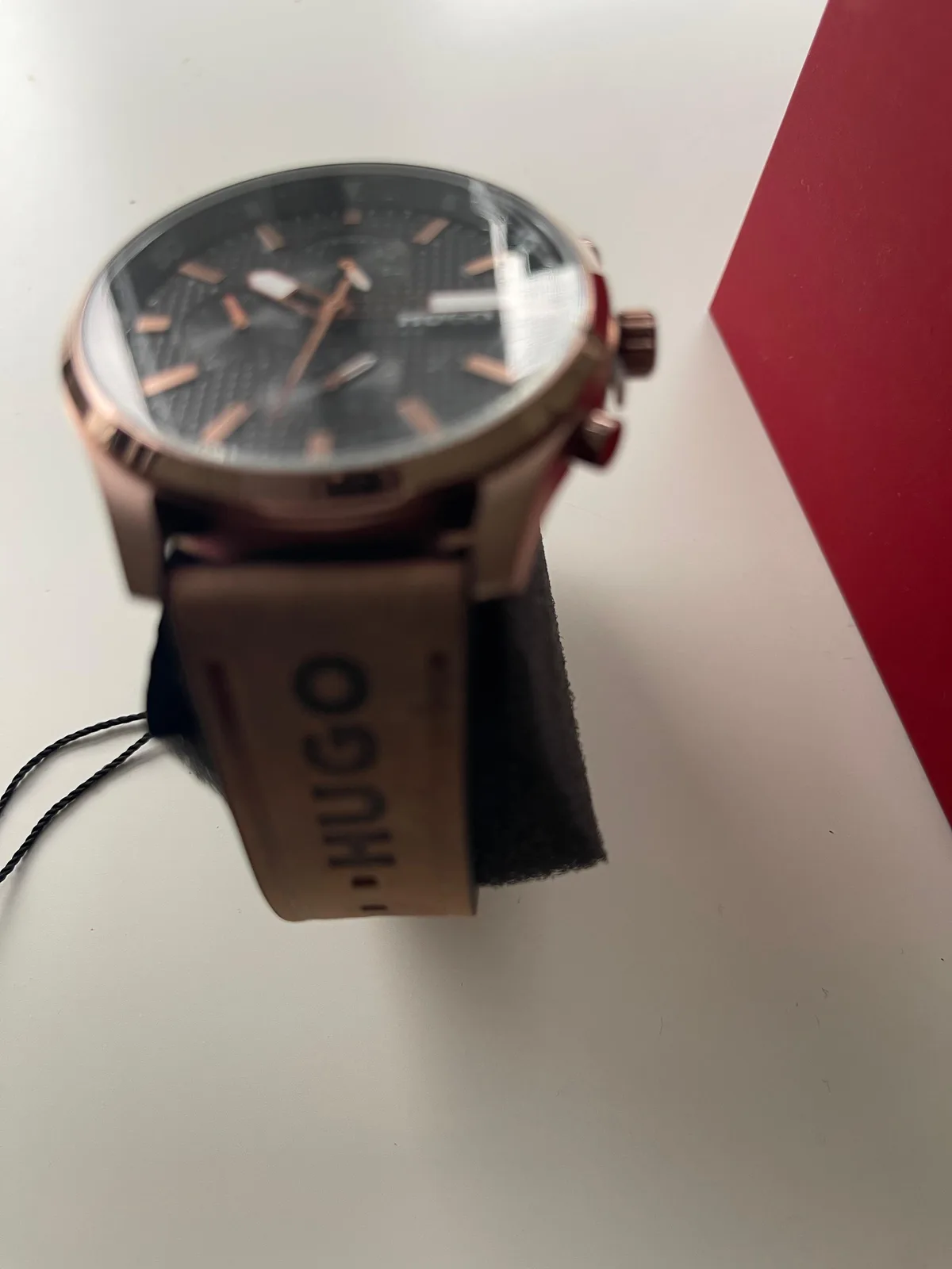 Shitet orë Hugo për meshkuj — foto 2 nga 5