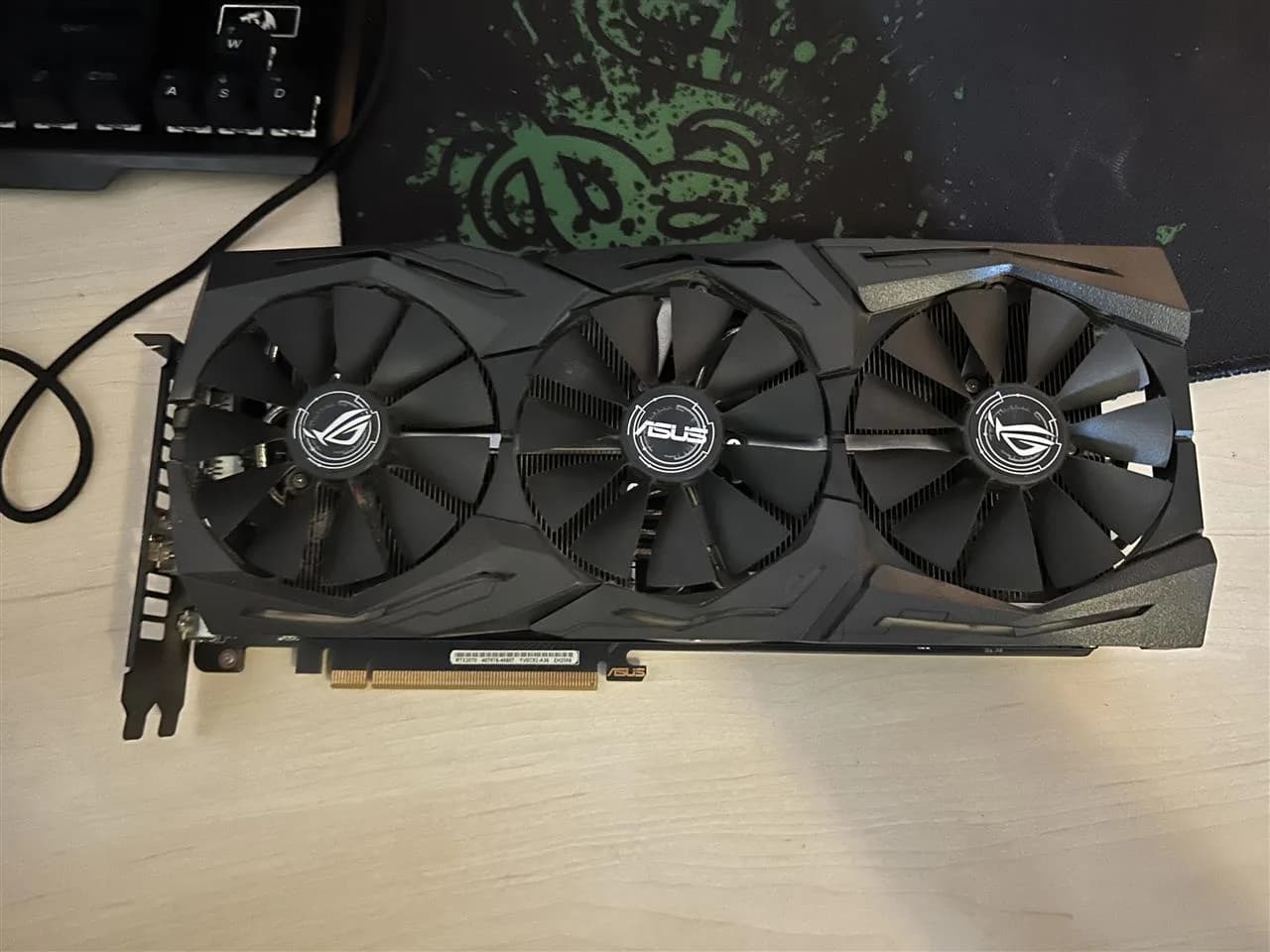 Asus ROG RTX 2070 8GB — foto 1 nga 6