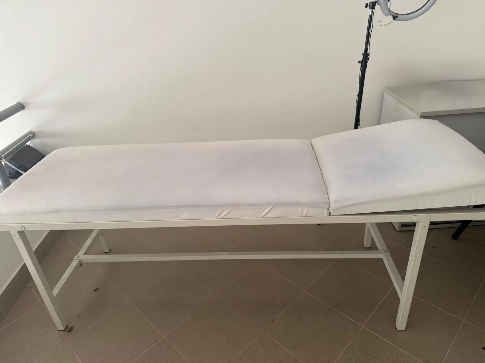Shtrat për depilim ose qerpikë — foto 1 nga 5