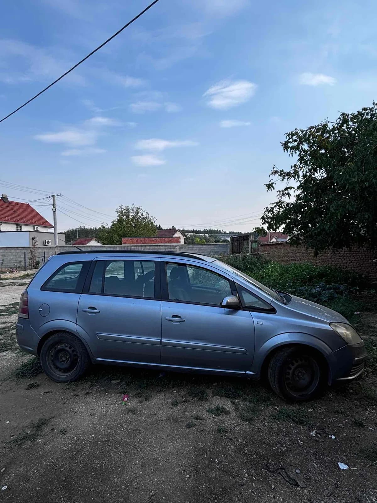 Opel Zafira 1.9 Naftë, 7 ulëse — foto 1 nga 5
