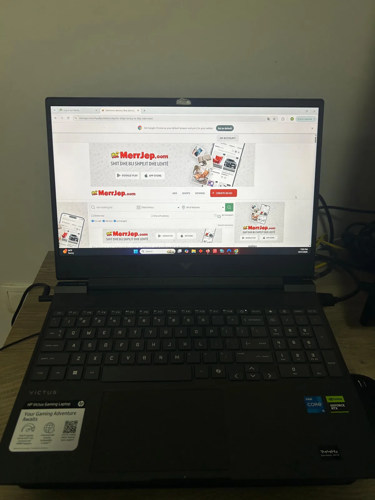 Laptop gaming HP Victus, 32 GB RAM, 2 TB SSD, RTX 4050 — foto 2 nga 4