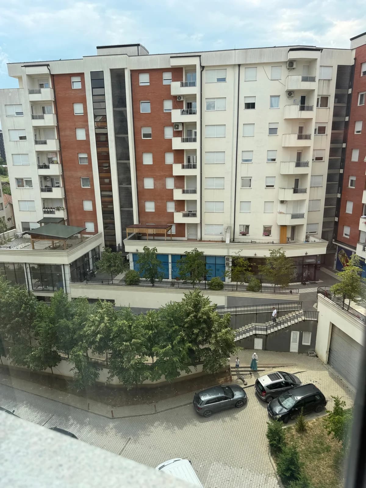 Banesë me qira — foto 1 nga 12