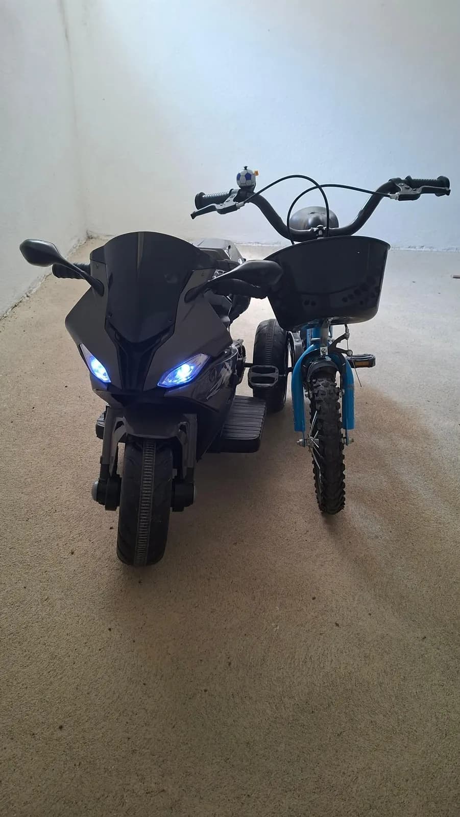 Motor elektrik dhe biçikletë për fëmijë — foto 1 nga 6