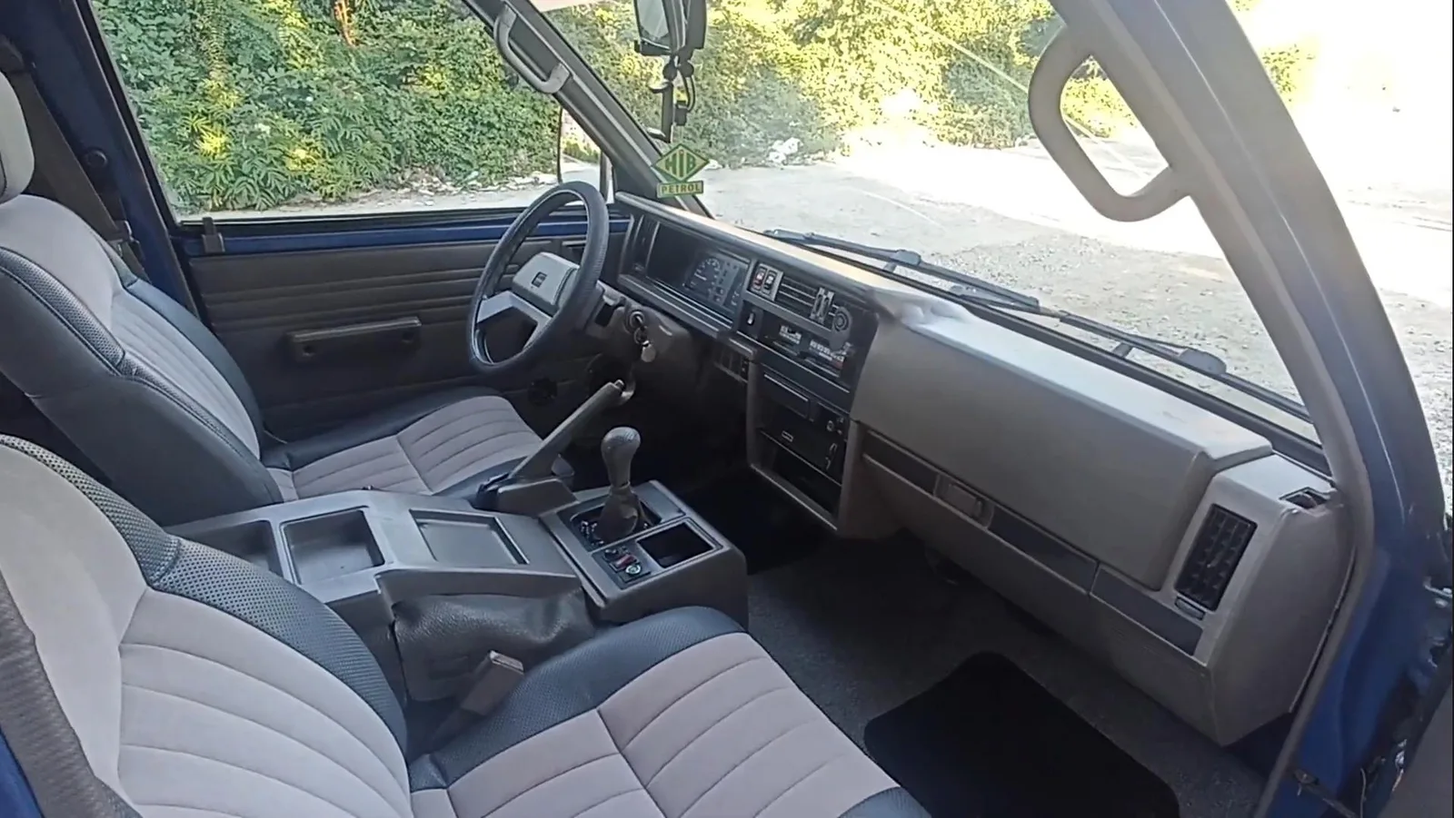 Nissan Vanette 2.0D – i veçantë, marr kompensim. — foto 2 nga 12