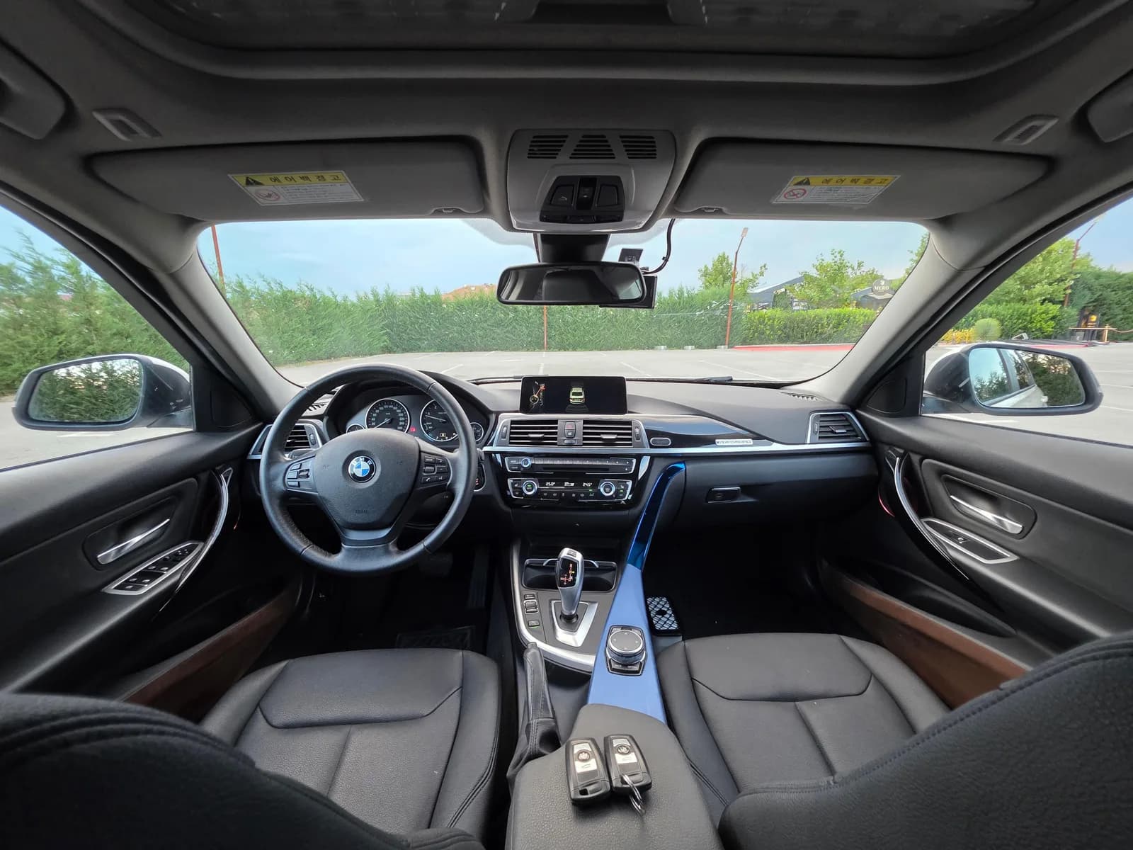BMW 320d 2016 — foto 2 nga 12