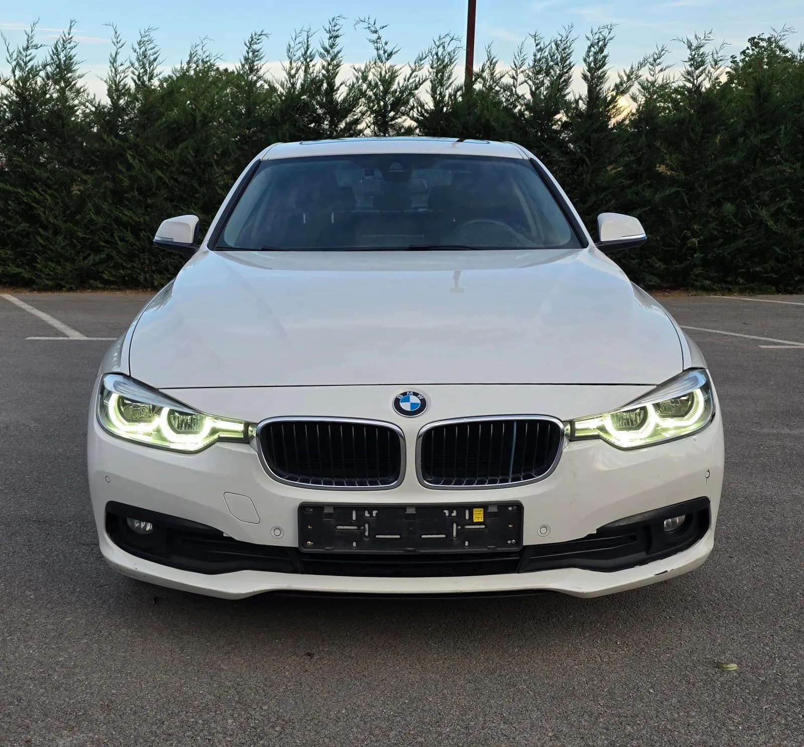 BMW 320d 2016 — foto 1 nga 12