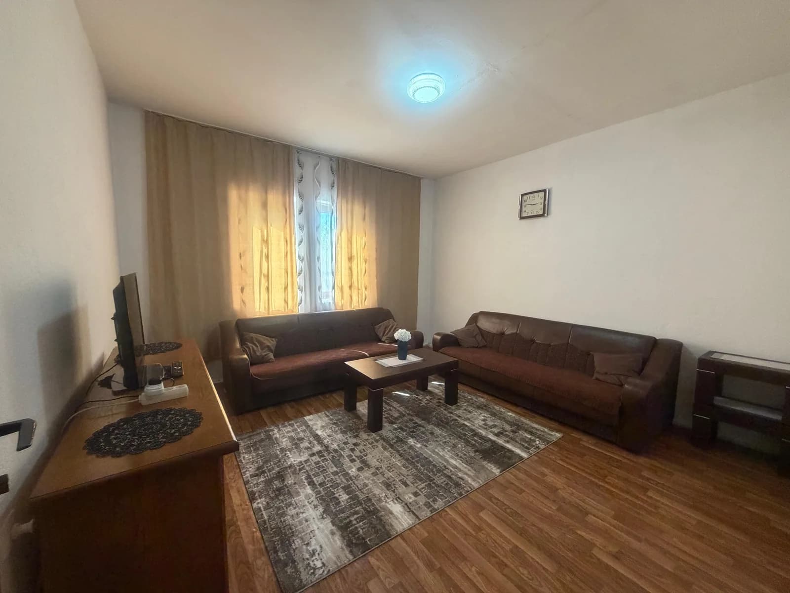 Shtëpi me qira në Prishtinë — foto 1 nga 7